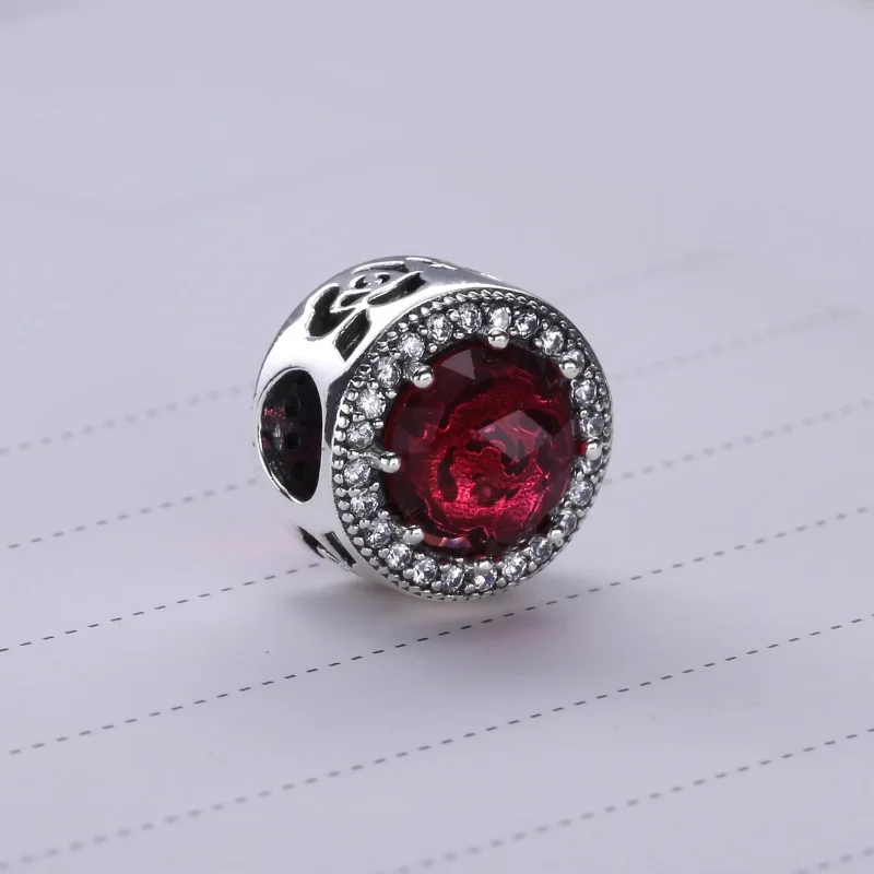 (immagine per) Disney, Charm La Rosa Luminosa di Belle - Pandora IT - Visualizza 3
