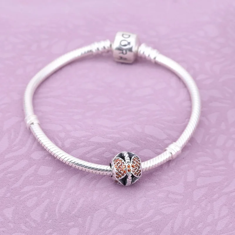 (immagine per) Disney, Charm PANDORA Minnie Mouse "Papillon scintillante di Minnie" - Visualizza 2