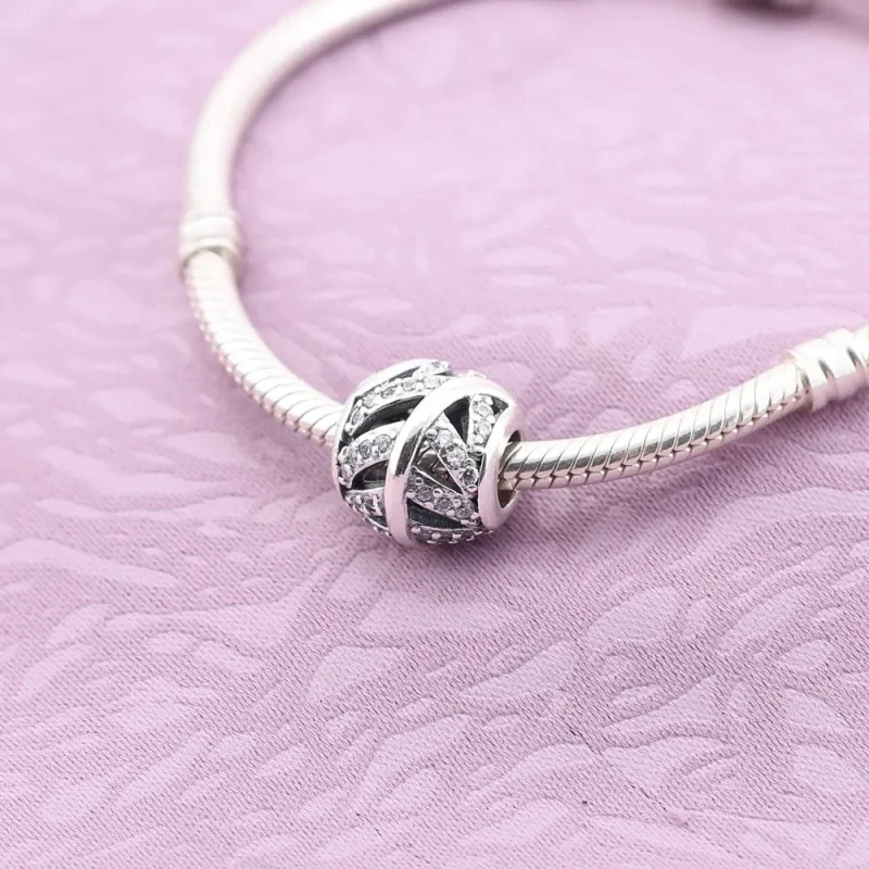 (immagine per) Charm Openwork Piuma in Pavé - 791186CZ - Charm | PANDORA - Visualizza 2