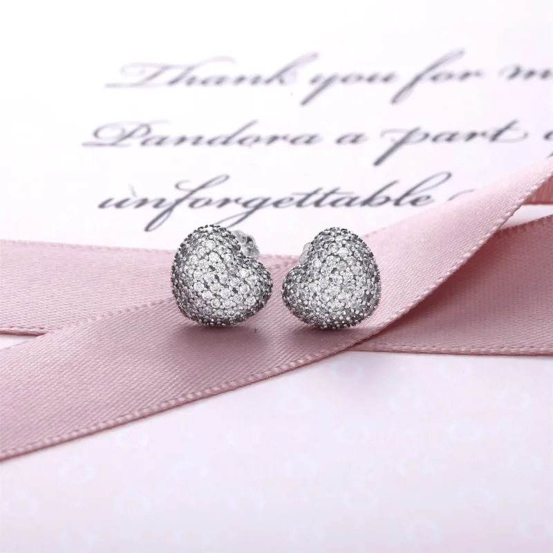 (immagine per) Orecchini a lobo con cuore in pavé - Pandora IT - Visualizza 2