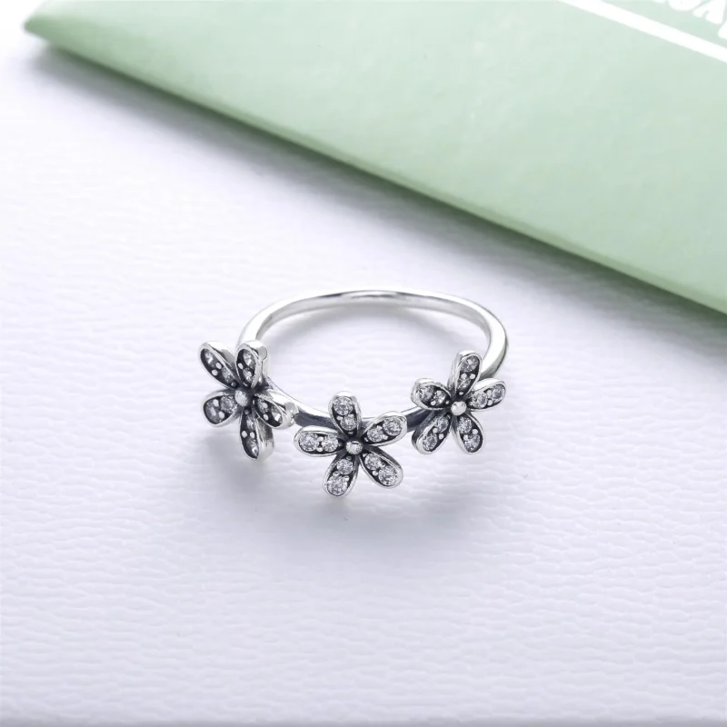 (immagine per) Anello Margherite Luminose - 190933CZ - Anelli | PANDORA - Visualizza 2