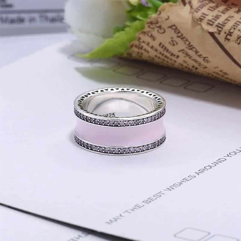 (immagine per) Anello Fascia Cuori Rosa Chiaro - 191024EN40 - Anelli | PANDORA - Visualizza 3