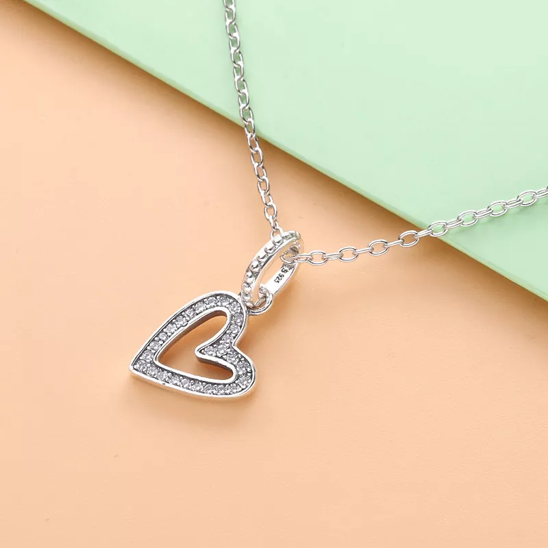 (immagine per) Collana con pendente cuore scintillante - 398688C01 - Visualizza 3