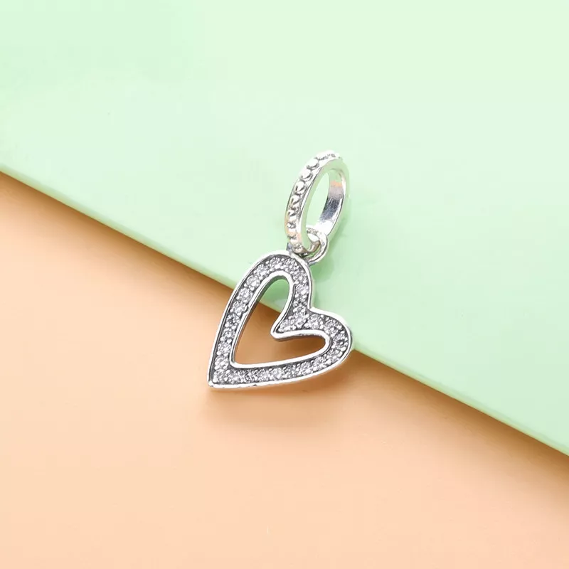(immagine per) Collana con pendente cuore scintillante - 398688C01 - Visualizza 4