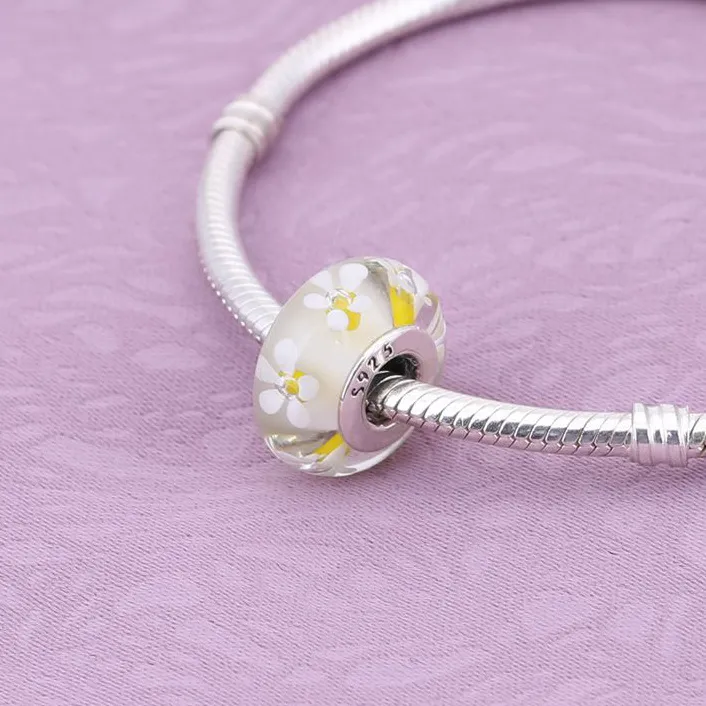 (immagine per) Red Flower charm with red and white murano glass - 791636 - Charm | PANDORA - Visualizza 4