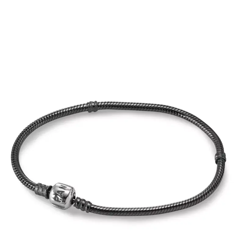 Bracciale Moments Nero in Argento Brunito con Chiusura a Scomparsa - PANDORA - Immagine del prodotto