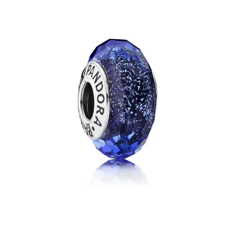 Charm Vetro di Murano Sfaccettato Blu Iridescente - Pandora IT |  - Immagine del prodotto